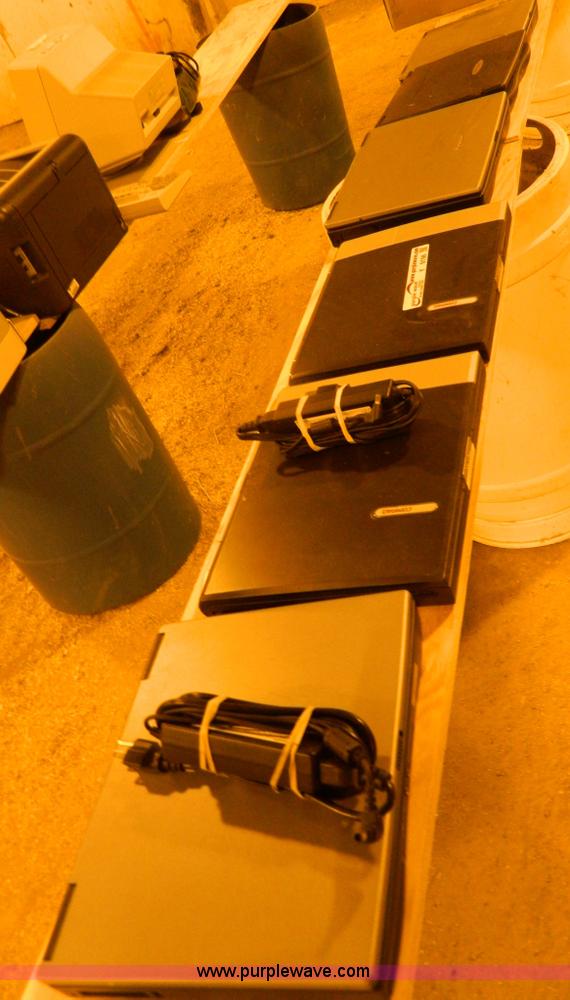 image for item Y9196 (7) laptop computers