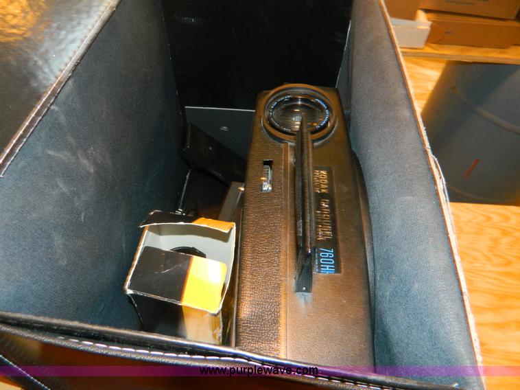 image for item Y9203 Assorted radio equipment