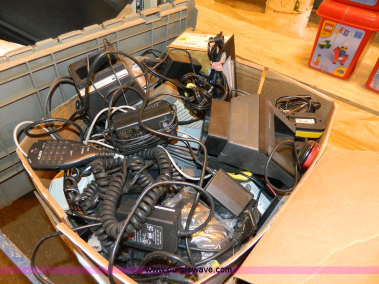 image for item Y9203 Assorted radio equipment