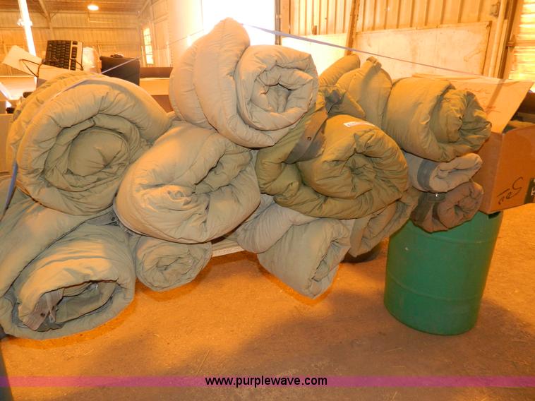 image for item Y9206 Sleeping bags and bag covers