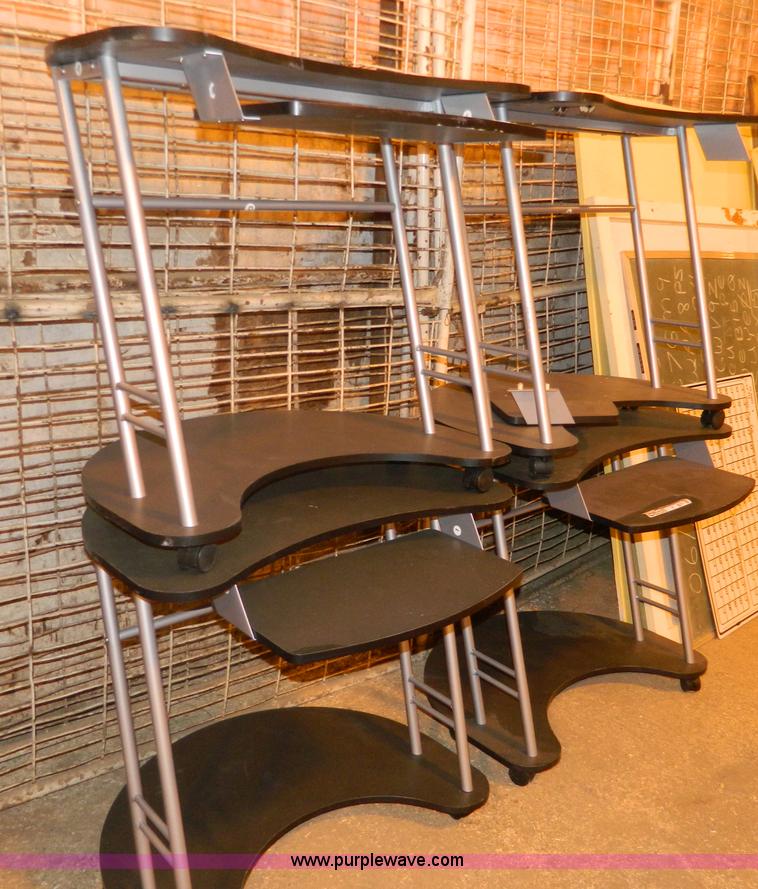 image for item Y9211 (4) computer desks