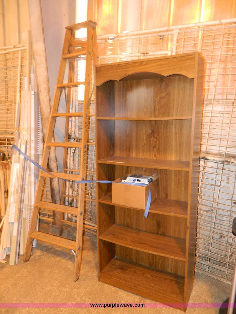 image for item Y9212 Assorted items