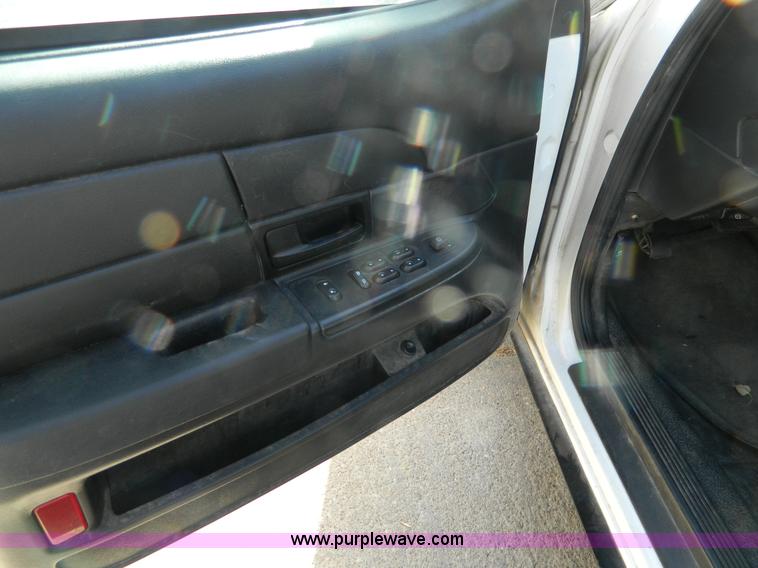 image for item Y9238 2008 Ford Crown Victoria Police Interceptor