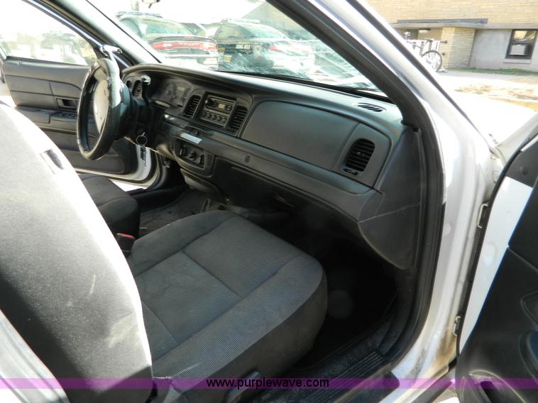 image for item Y9238 2008 Ford Crown Victoria Police Interceptor