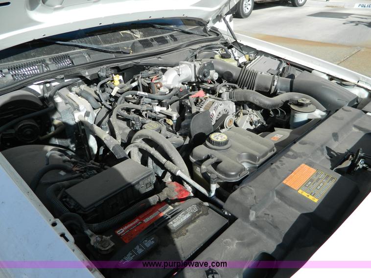 image for item Y9238 2008 Ford Crown Victoria Police Interceptor
