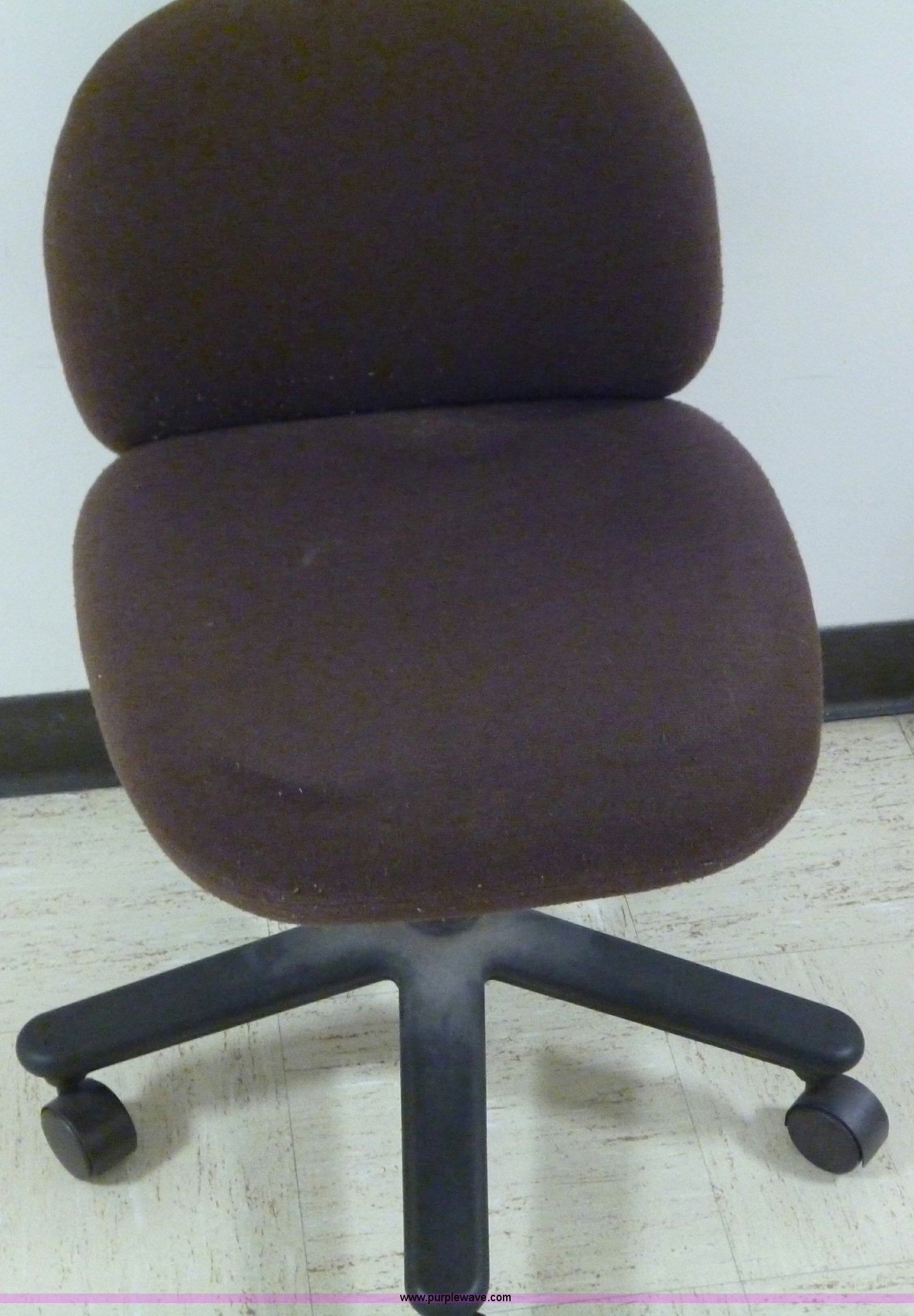 Assorted furniture in Manhattan, KS Item B1690 sold Purple Wave