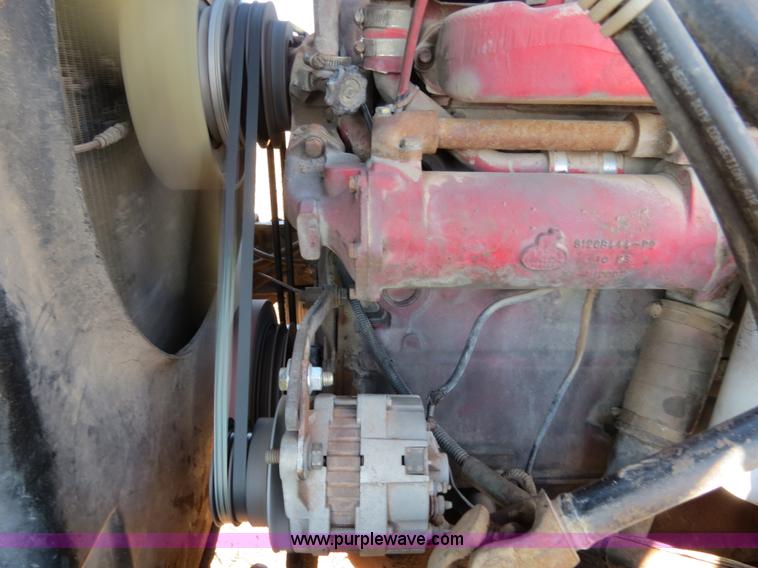 image for item B4545 1984 Mack R600 semi truck