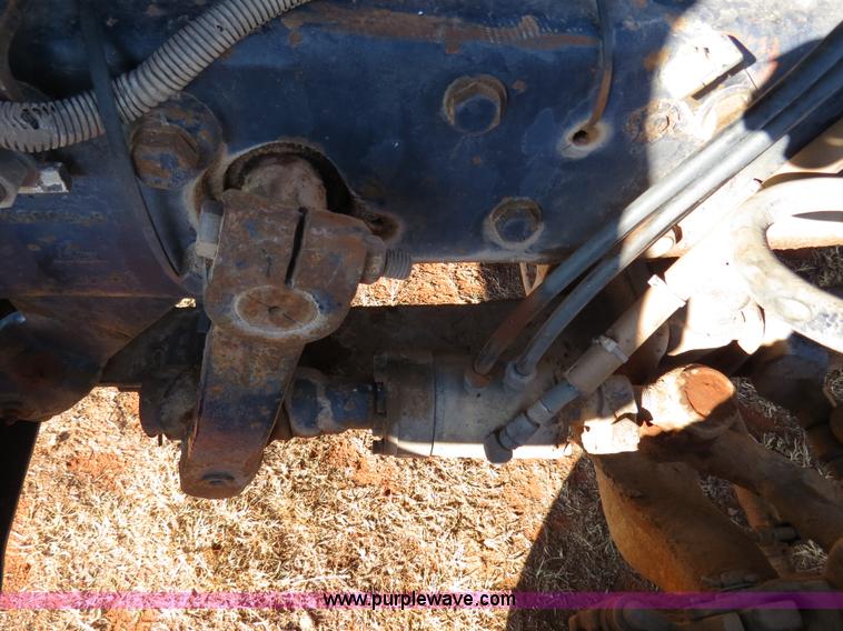 image for item B4545 1984 Mack R600 semi truck