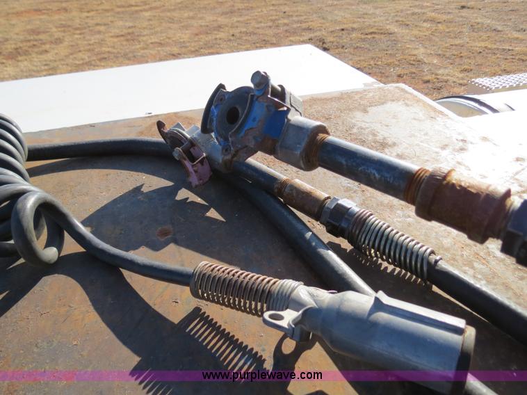 image for item B4545 1984 Mack R600 semi truck