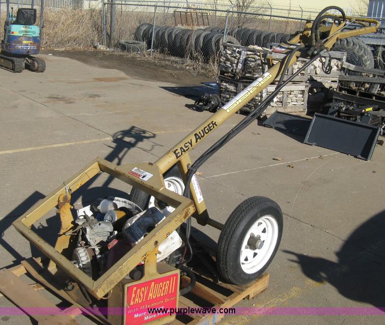image for item B8460 Easy Auger II 0302 towable auger