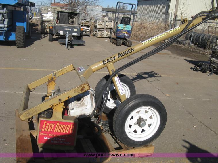 image for item B8460 Easy Auger II 0302 towable auger