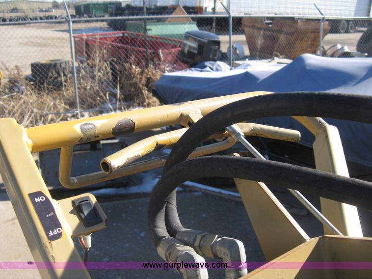 image for item B8460 Easy Auger II 0302 towable auger