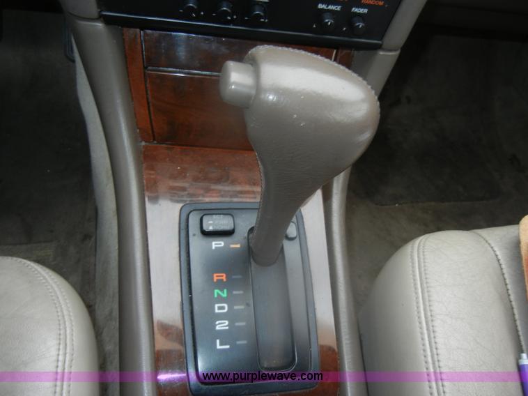 image for item D4729 1995 Lexus ES300