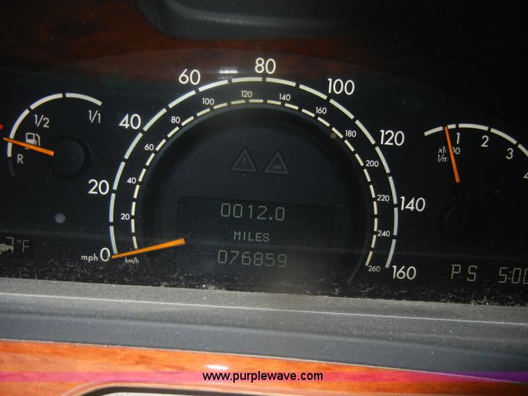 image for item D4730 2000 Mercedes Benz S430