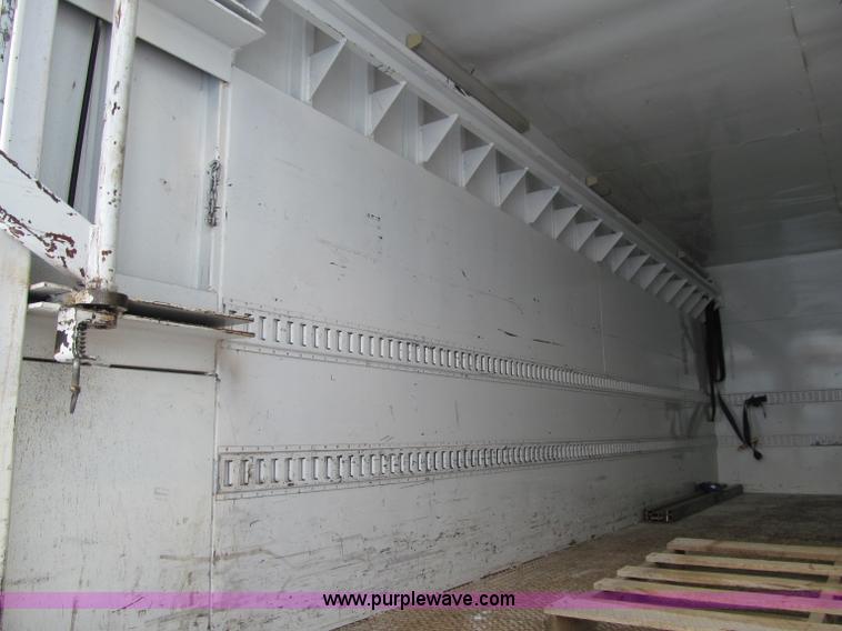 image for item D7017 2002 Wayne Cargomaster portable forklift system