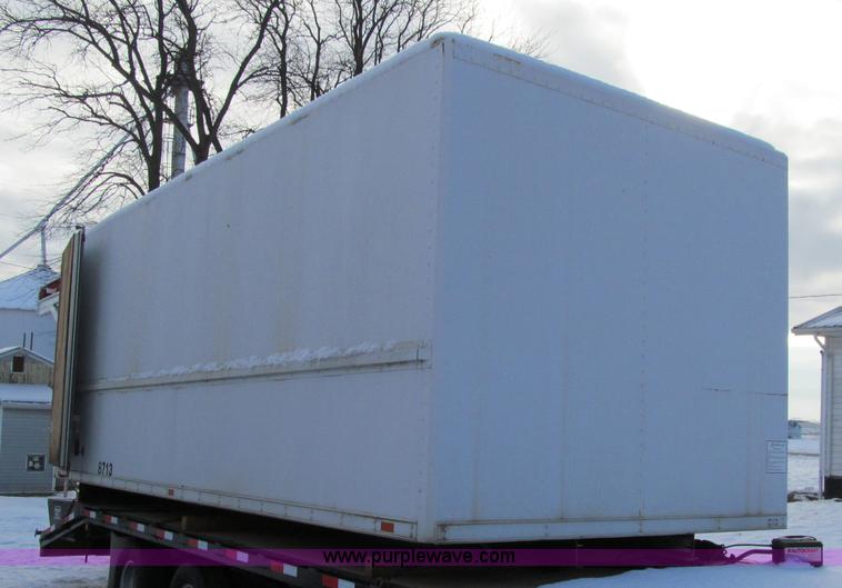 image for item D7017 2002 Wayne Cargomaster portable forklift system