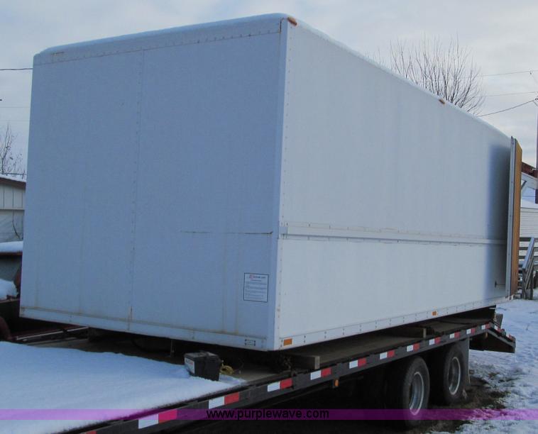 image for item D7017 2002 Wayne Cargomaster portable forklift system