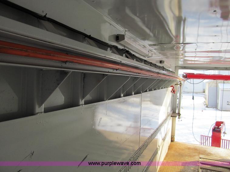 image for item D7017 2002 Wayne Cargomaster portable forklift system