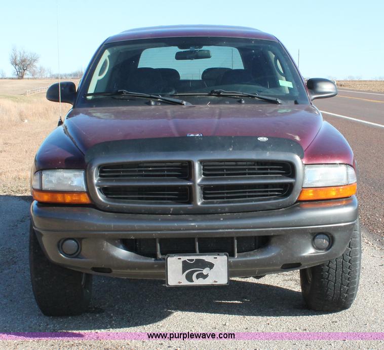 image for item E2794 2002 Dodge Durango SXT SUV