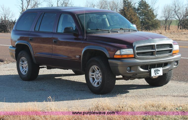 image for item E2794 2002 Dodge Durango SXT SUV
