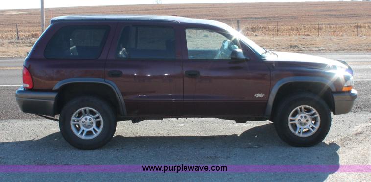 image for item E2794 2002 Dodge Durango SXT SUV
