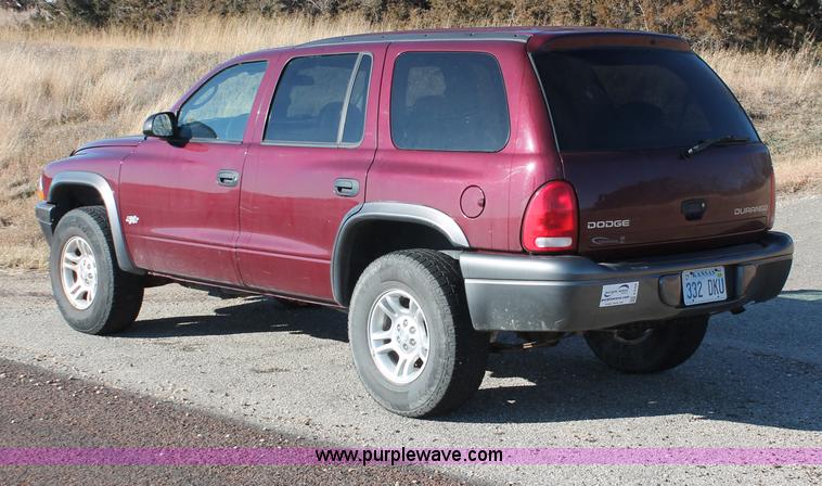 image for item E2794 2002 Dodge Durango SXT SUV