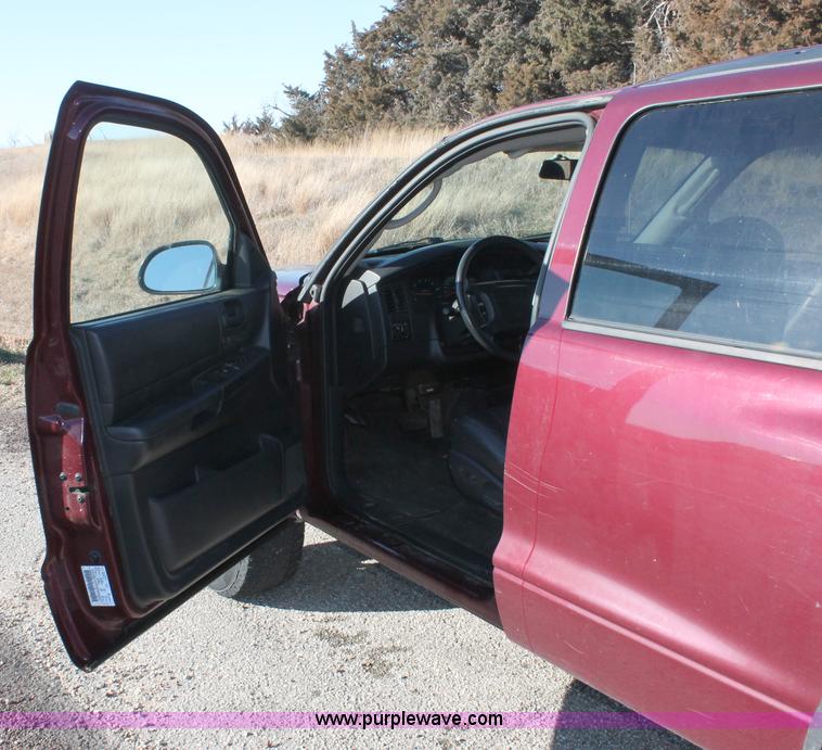 image for item E2794 2002 Dodge Durango SXT SUV