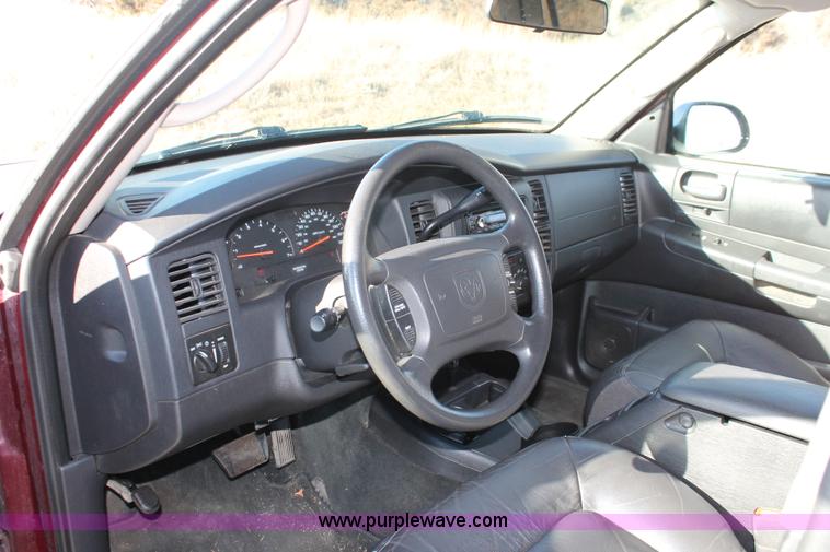 image for item E2794 2002 Dodge Durango SXT SUV