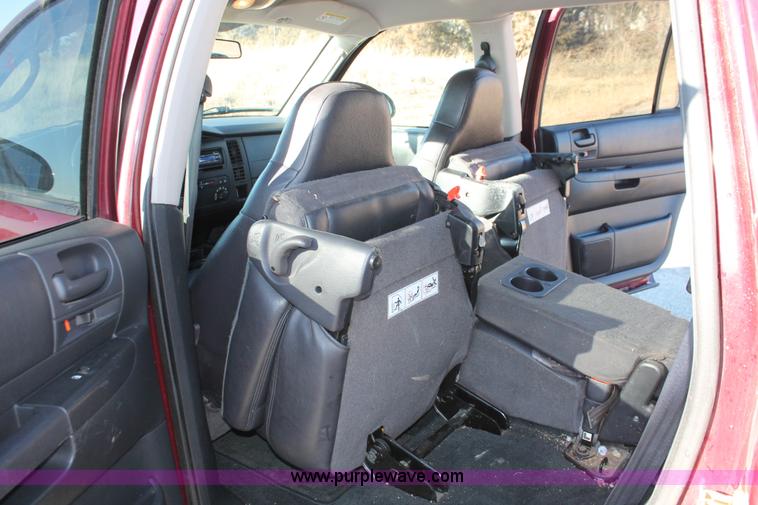 image for item E2794 2002 Dodge Durango SXT SUV