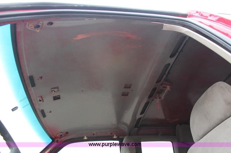 image for item E2800 1992 Chevrolet 3500 extended cab flatbed truck