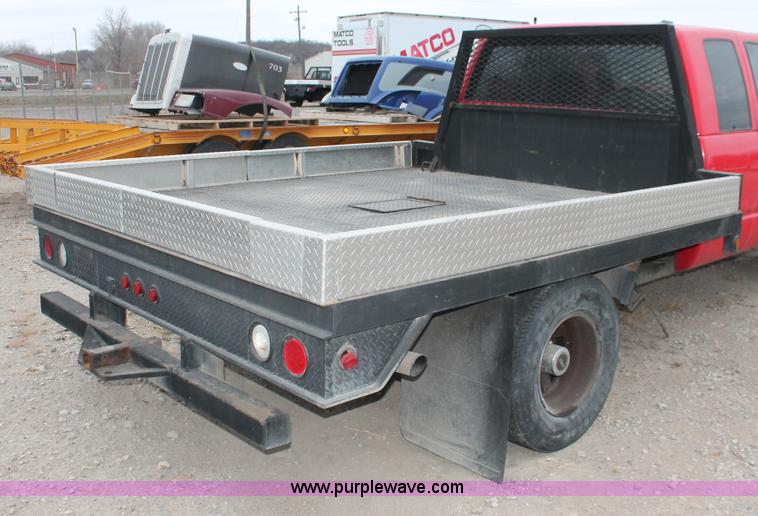 image for item E2800 1992 Chevrolet 3500 extended cab flatbed truck