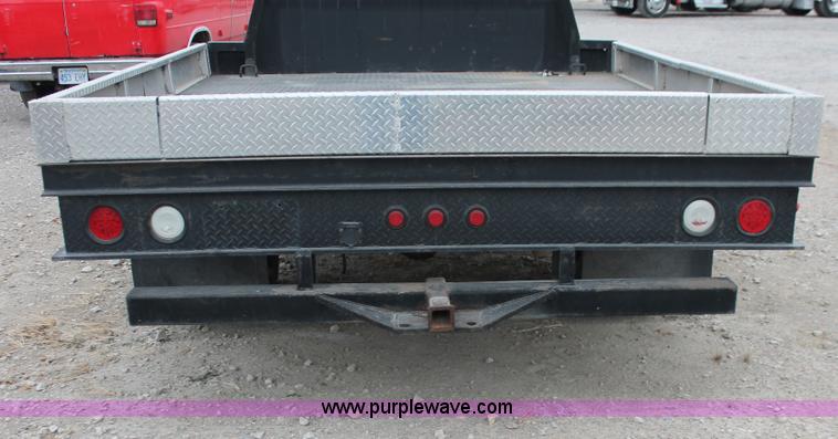 image for item E2800 1992 Chevrolet 3500 extended cab flatbed truck