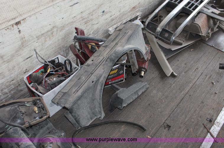 image for item E2800 1992 Chevrolet 3500 extended cab flatbed truck