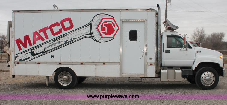 image for item E2802 1997 GMC C6500 box truck
