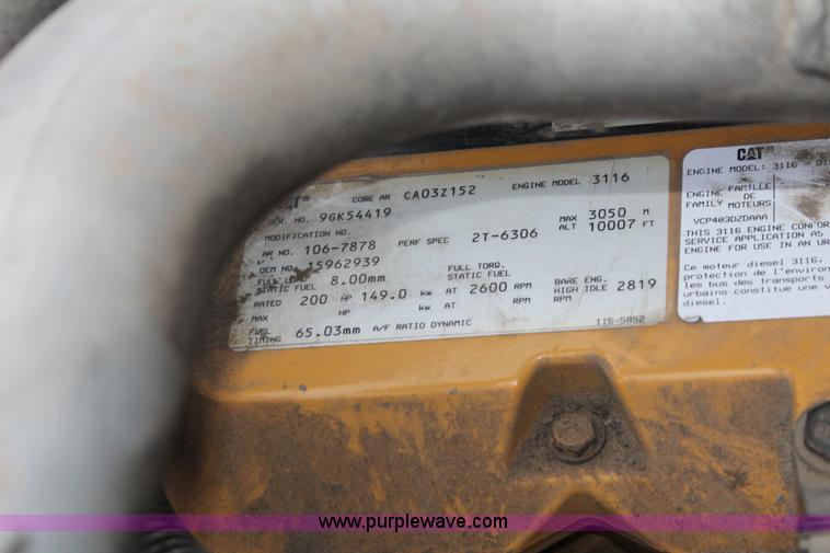 image for item E2802 1997 GMC C6500 box truck