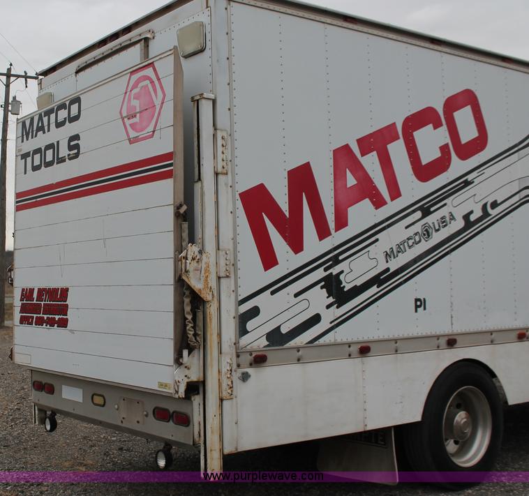 image for item E2802 1997 GMC C6500 box truck