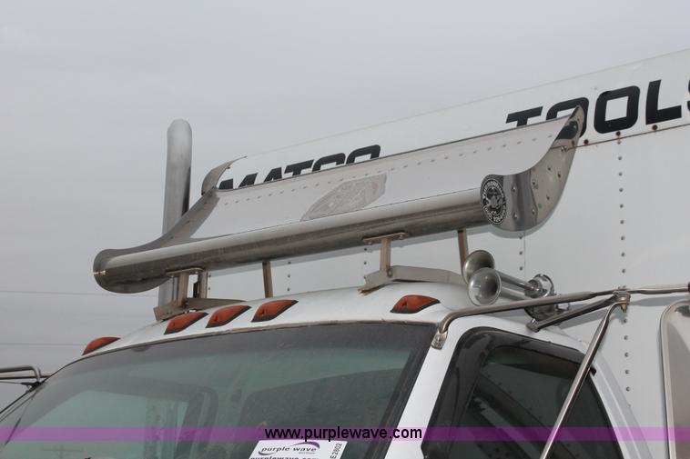 image for item E2802 1997 GMC C6500 box truck