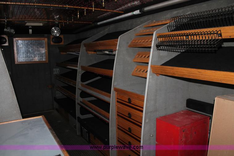 image for item E2802 1997 GMC C6500 box truck