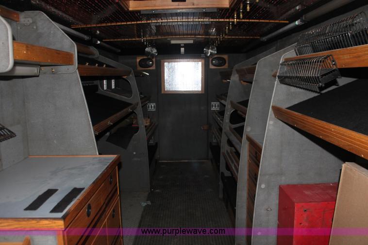 image for item E2802 1997 GMC C6500 box truck