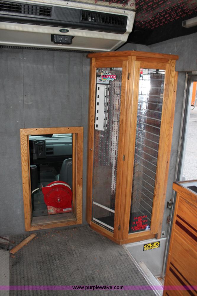 image for item E2802 1997 GMC C6500 box truck