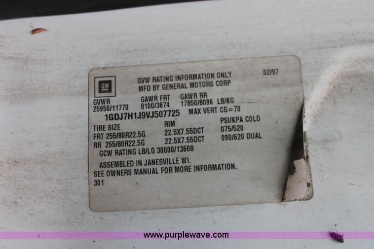 image for item E2802 1997 GMC C6500 box truck