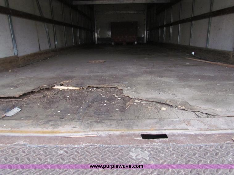 image for item E8210 2000 International 4700 24' box truck