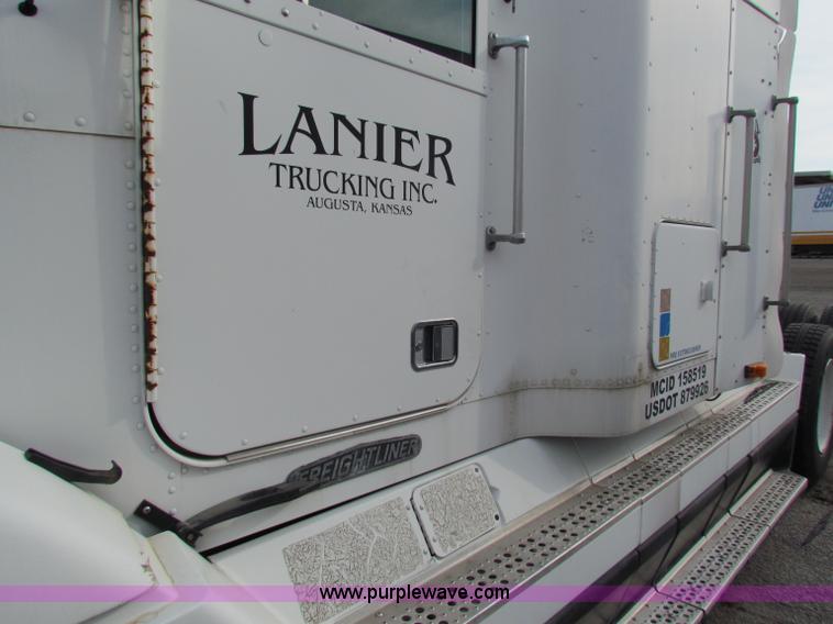 image for item E8211 1994 Freightliner FLD120 semi truck