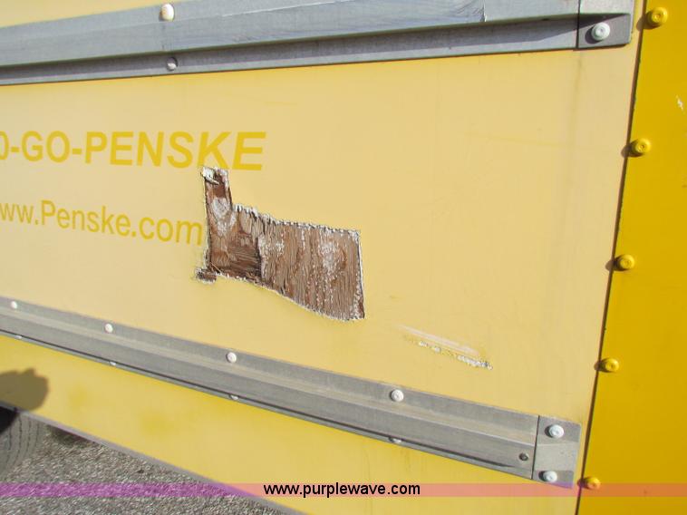 image for item E8212 2005 GMC 3500 Savana box van