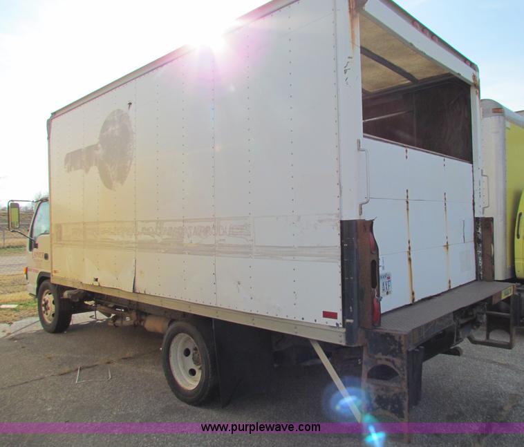 image for item E8214 2000 Isuzu NPR box van