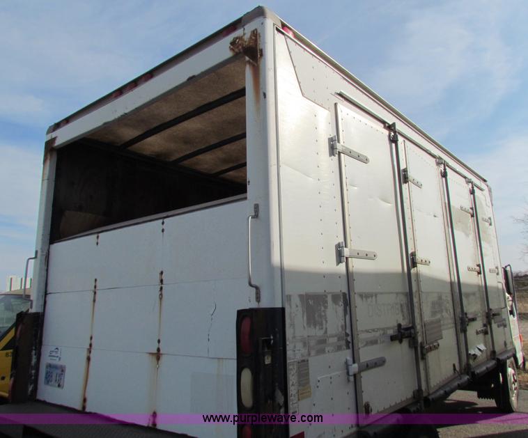 image for item E8214 2000 Isuzu NPR box van