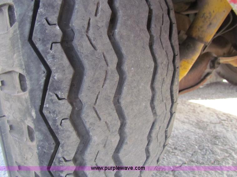 image for item E8215 1987 Chevrolet G30 sport van