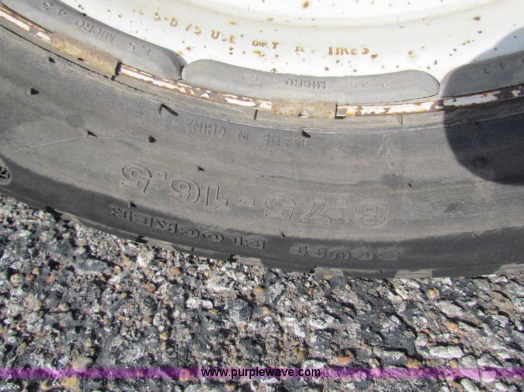 image for item E8215 1987 Chevrolet G30 sport van