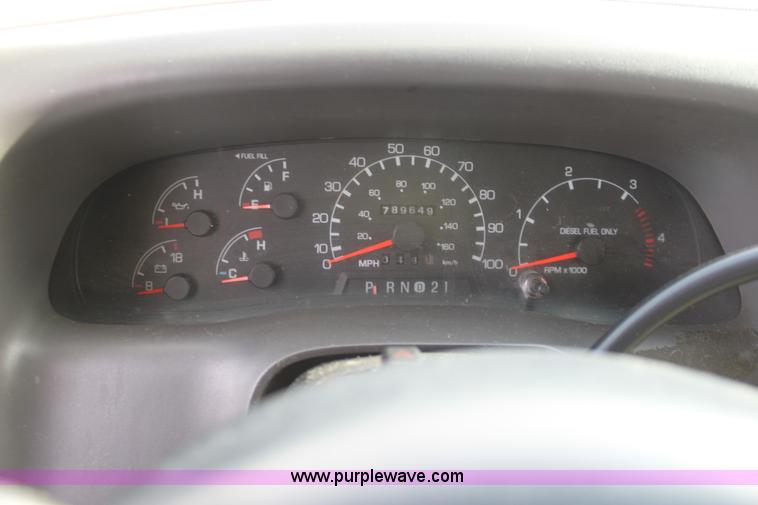 image for item E8219 1999 Ford F550 Super Duty box truck