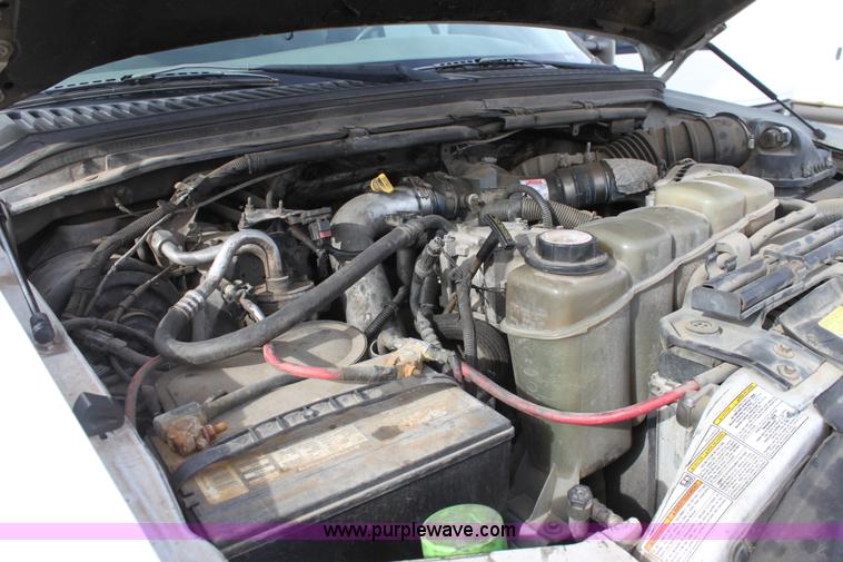 image for item E8219 1999 Ford F550 Super Duty box truck